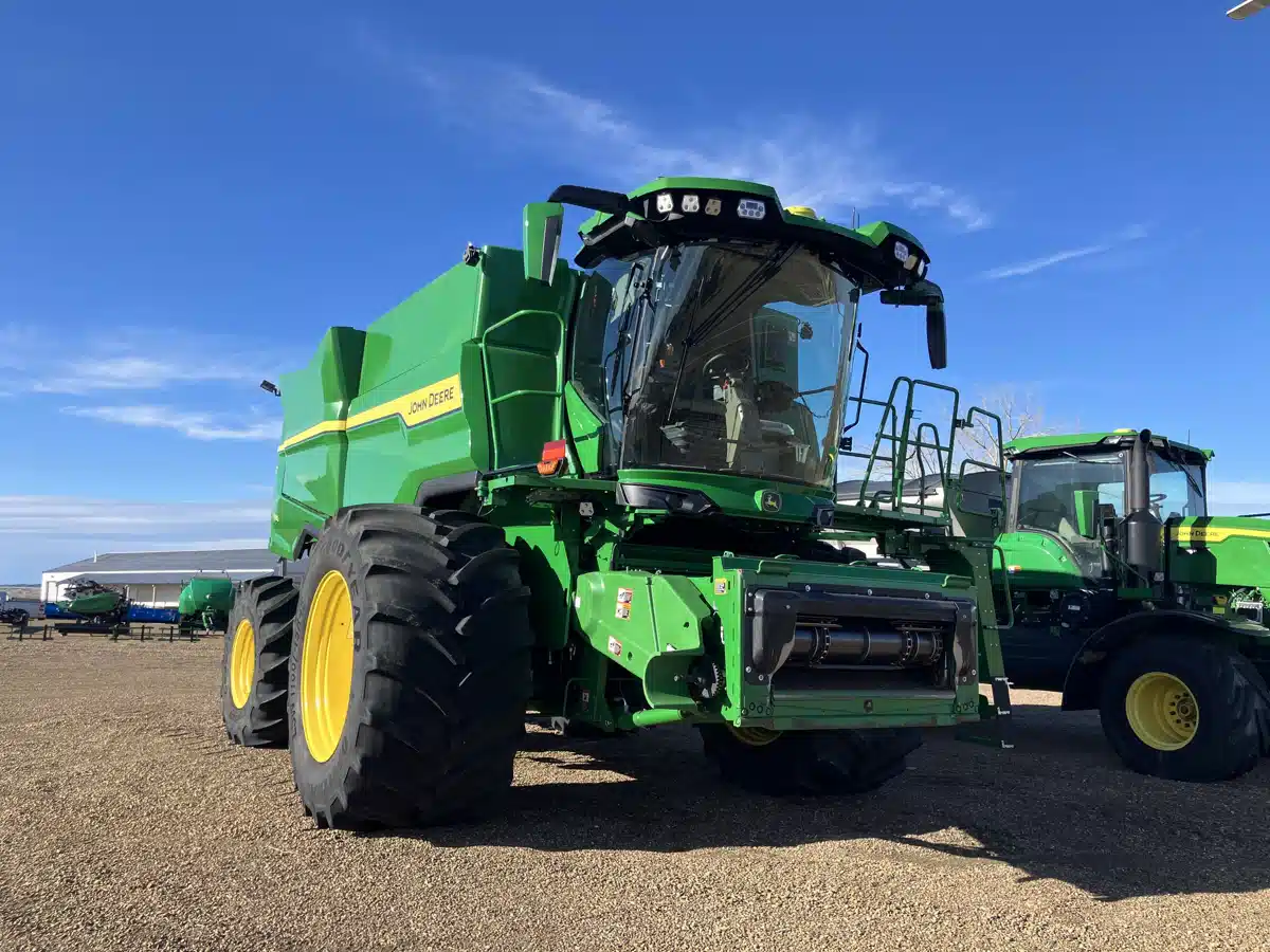 Photo de la Galerie 1 pour 2025 John Deere S7 700 Batteuse
