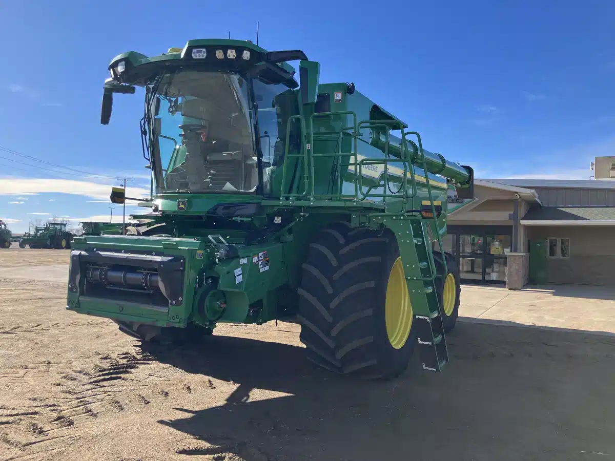 Photo de la Galerie 2 pour 2025 John Deere S7 700 Batteuse