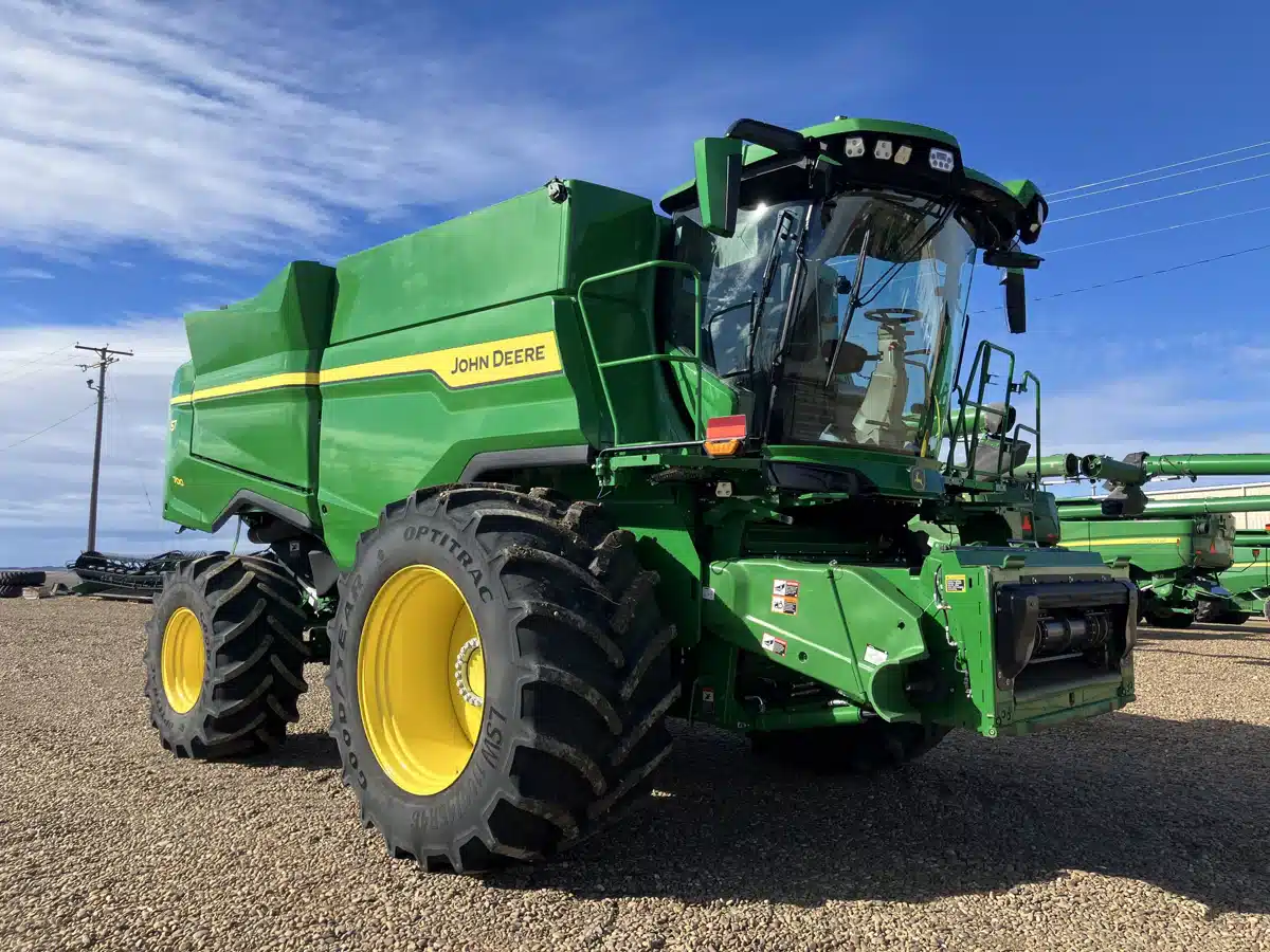 Photo de la Galerie 1 pour 2025 John Deere S7 700 Batteuse