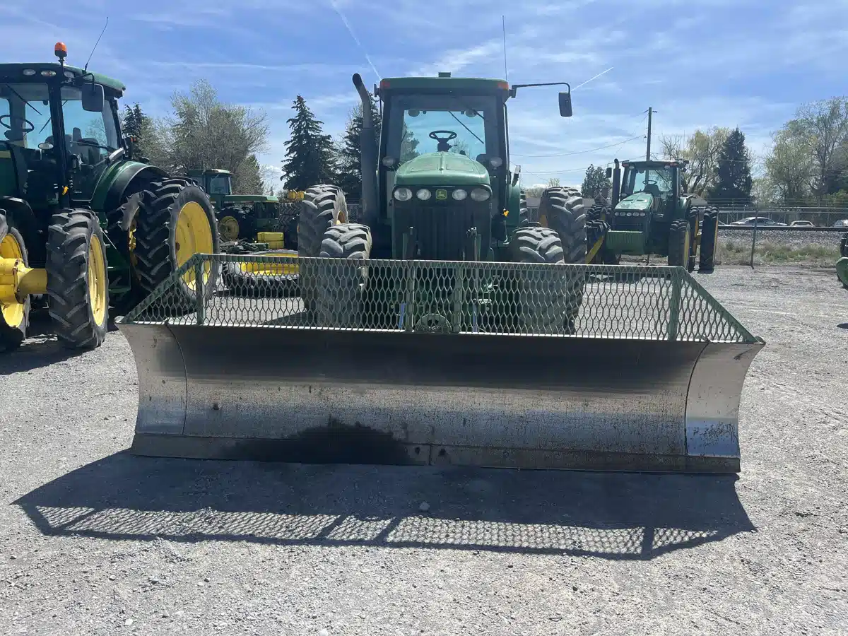 Gallery image 2 for 2002 John Deere 8320 Tractor