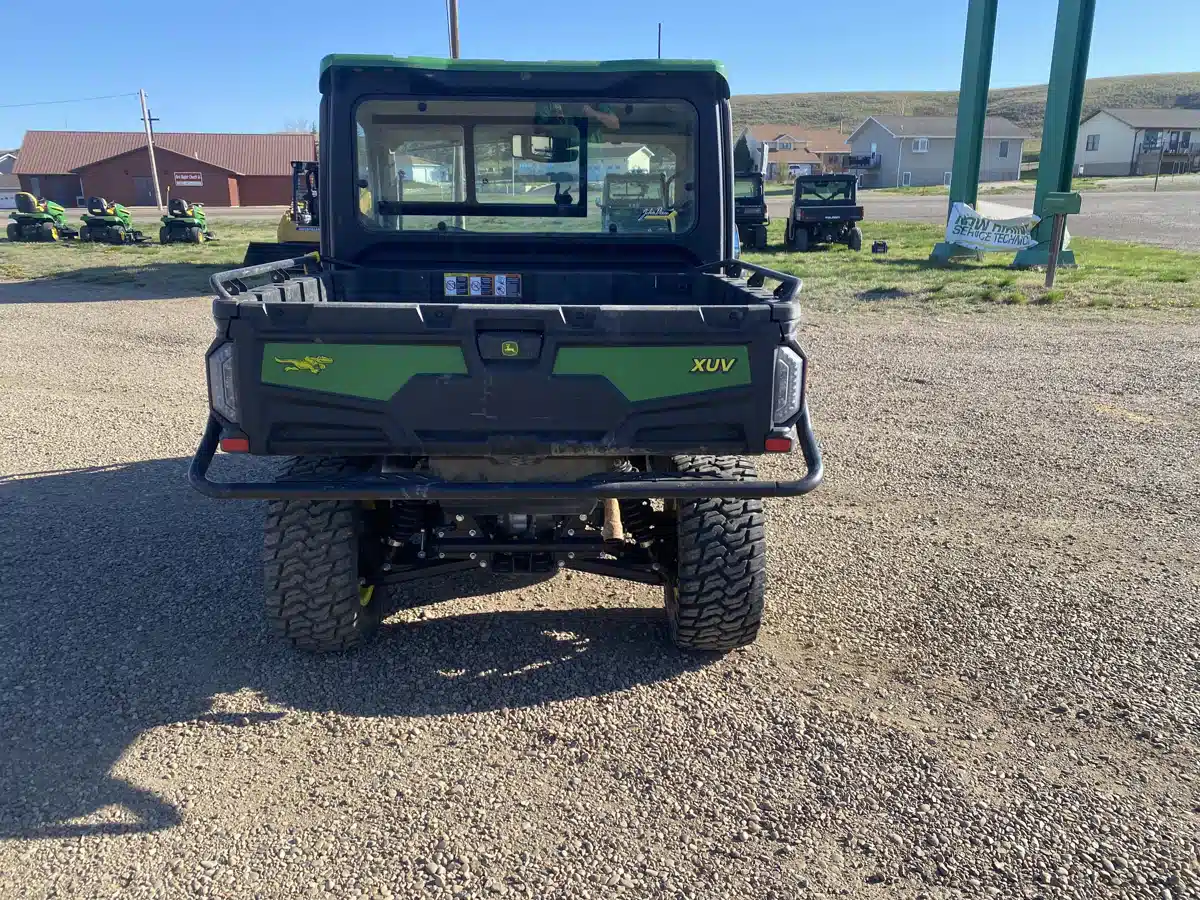 Gallery image 2 for 2025 John Deere XUV 825I Utility Vehicle