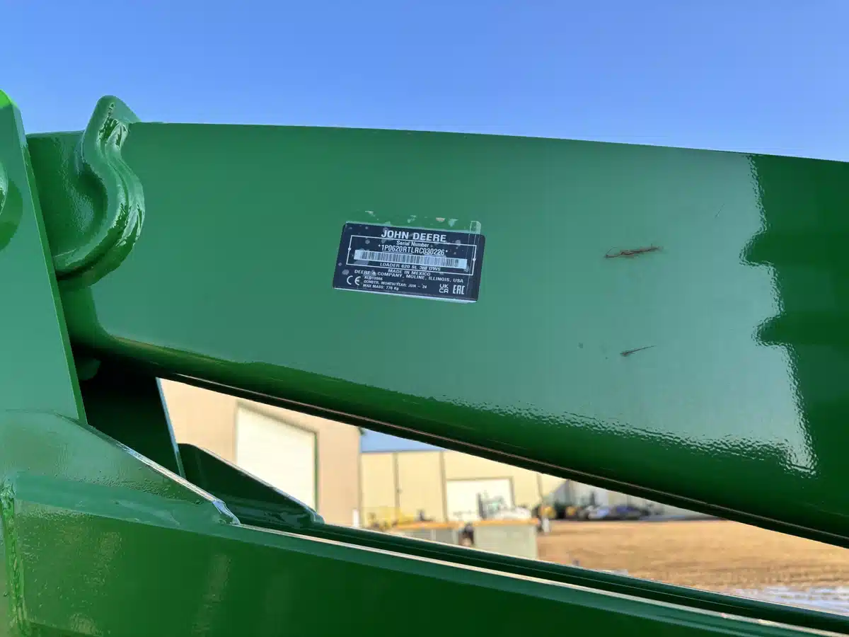 Photo de la Galerie 2 pour 2024 John Deere 620R chargeur frontal