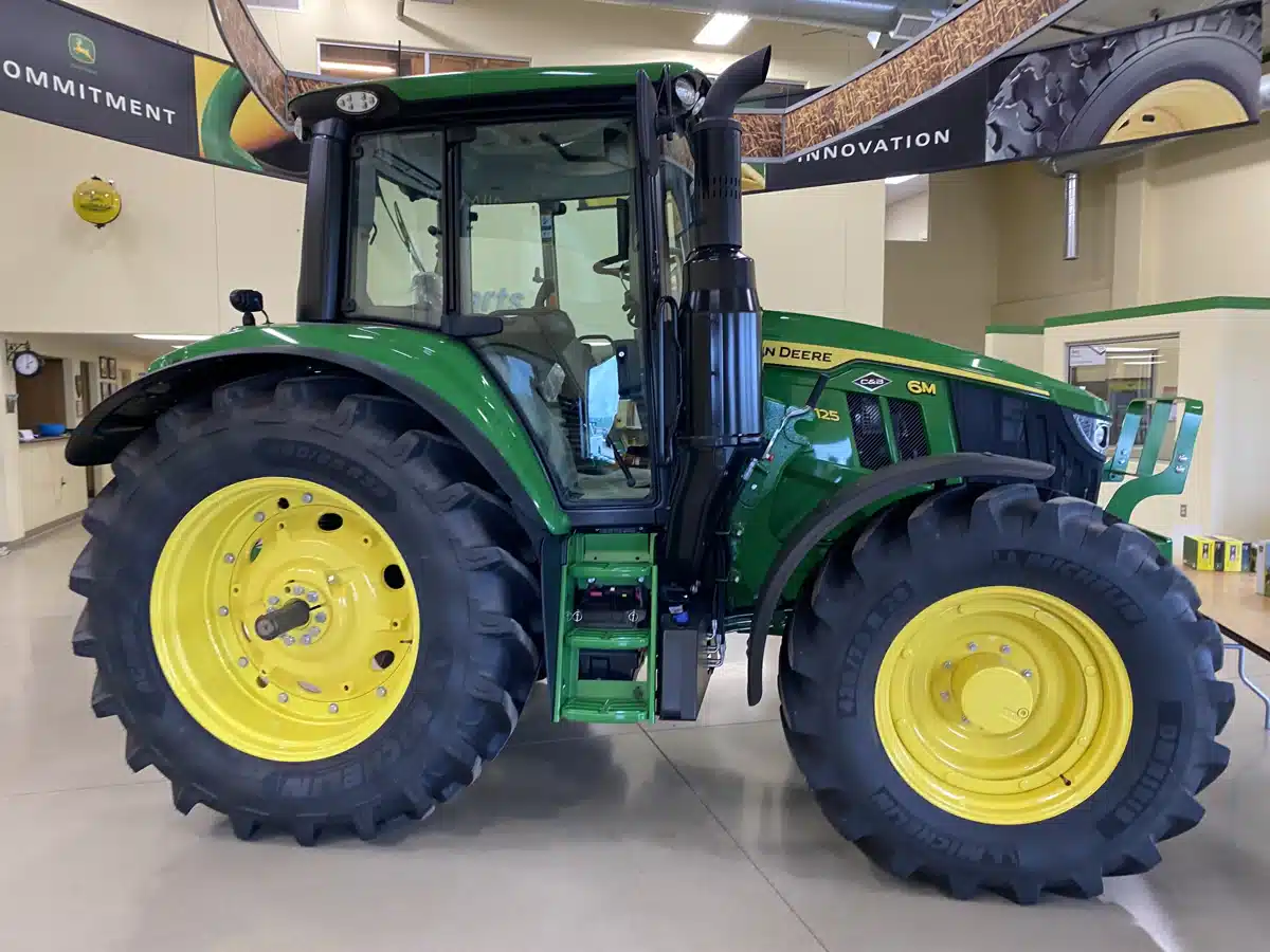 Gallery image 1 for 2025 John Deere 6M 125 Tractor