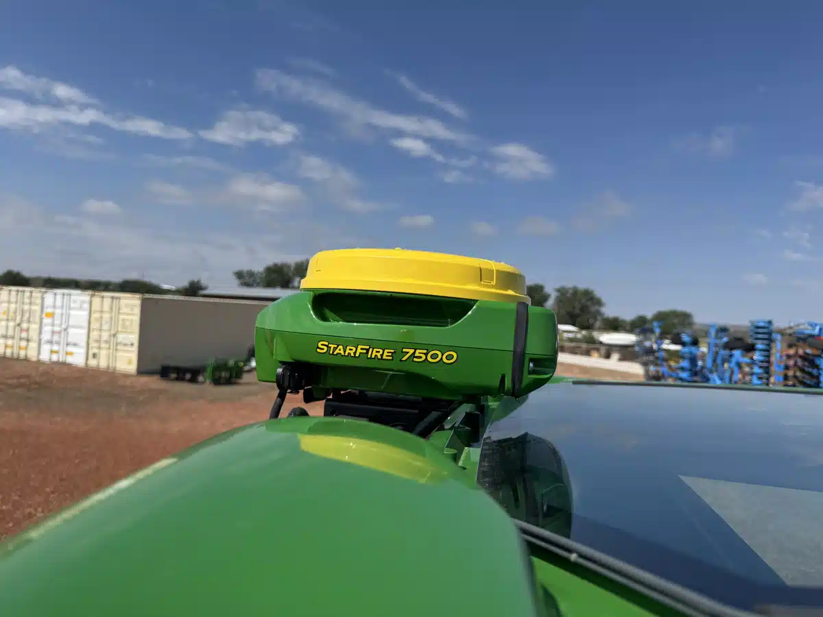 Gallery image 2 for John Deere 6M 165 Tractor