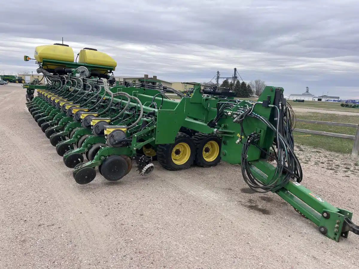 Photo de la Galerie 2 pour 2015 John Deere DB80 Planteur