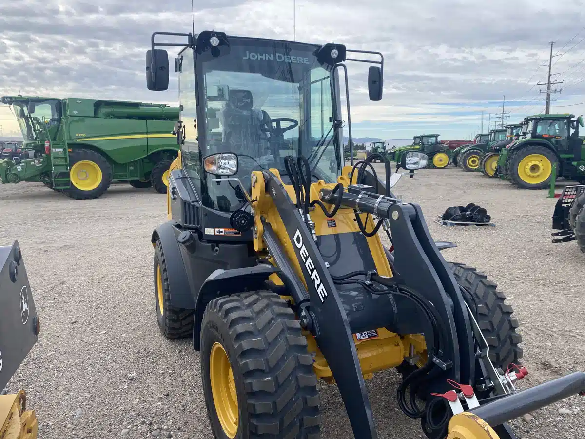 Gallery image 2 for 2025 John Deere 244P Tractor Loader