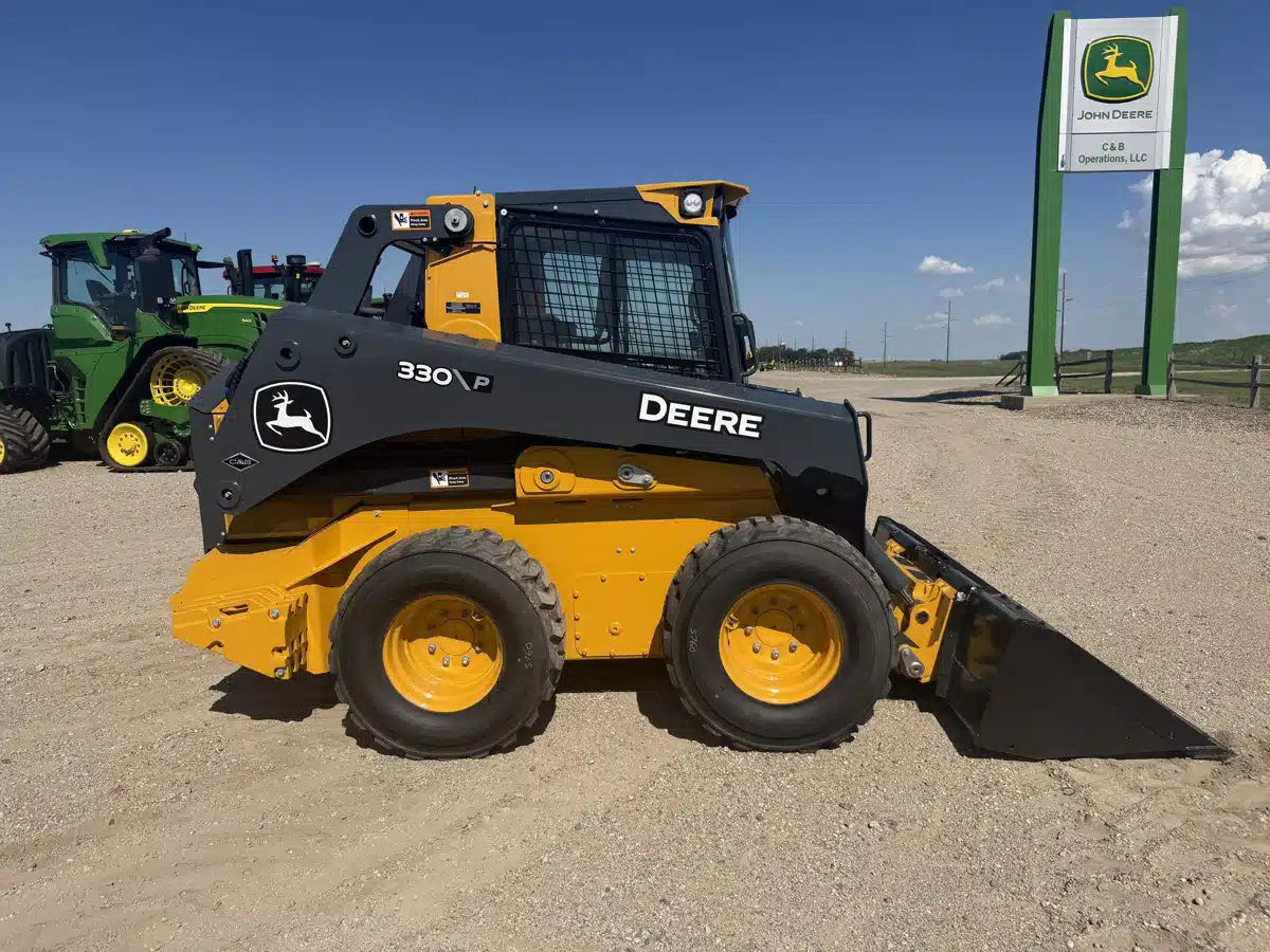 Gallery image 2 for 2025 John Deere 330 P Excavator