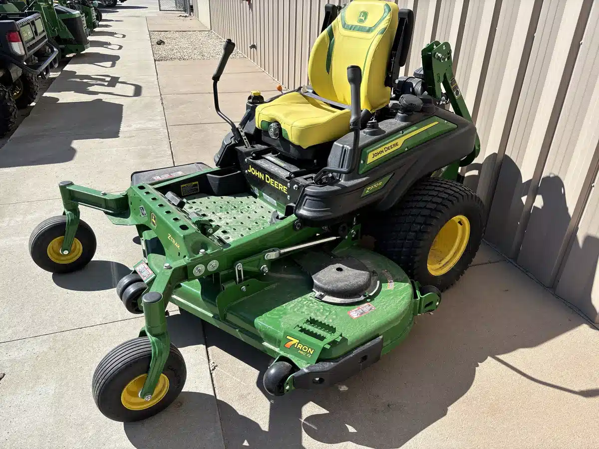 Gallery image 1 for John Deere Z970R Mower - Zero Turn