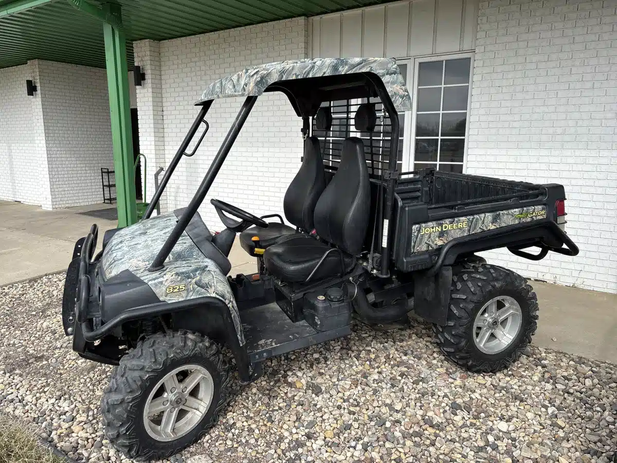 Gallery image 2 for 2011 John Deere XUV 825I Utility Vehicle