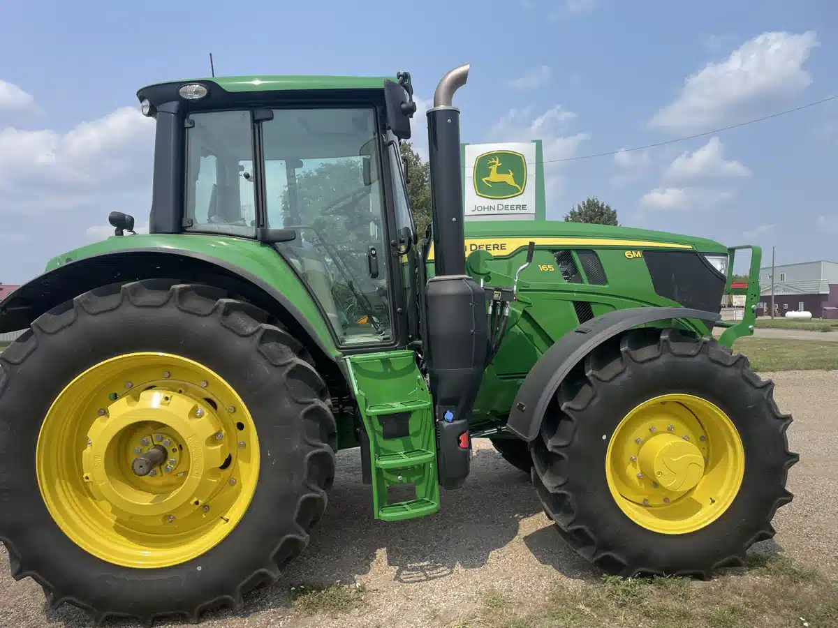 Gallery image 2 for 2025 John Deere 6M 165 Tractor