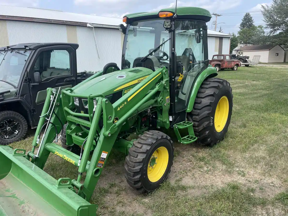 Gallery image 1 for 2025 John Deere 4075R Tractor