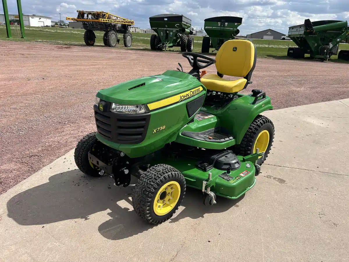 Gallery image 1 for 2024 John Deere X738 Lawn Tractor