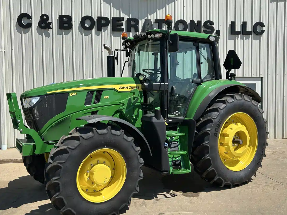 Photo de la Galerie 1 pour 2025 John Deere 6155M Tracteur