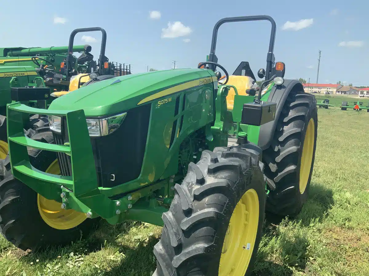 Gallery image 1 for 2025 John Deere 5075M Tractor