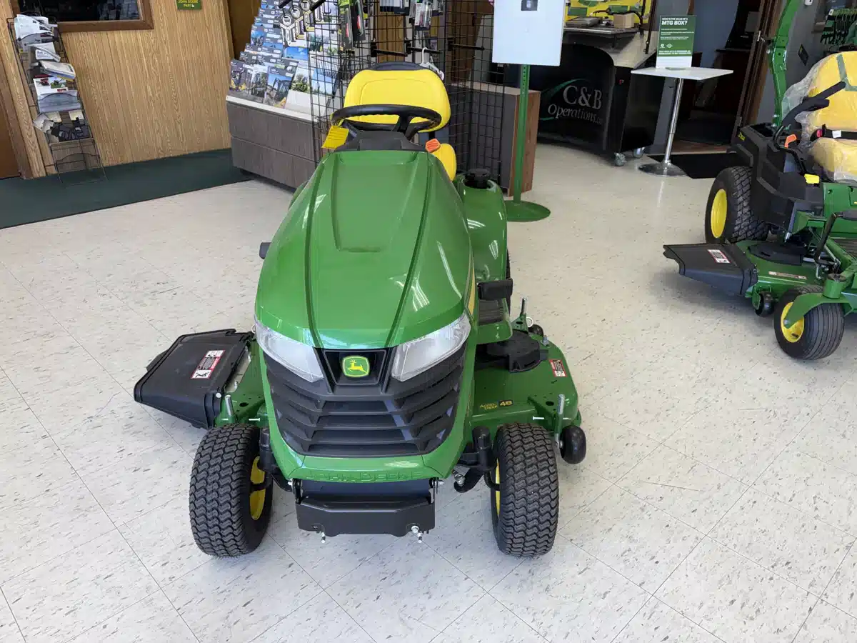 Gallery image 2 for 2025 John Deere X350 Lawn Tractor