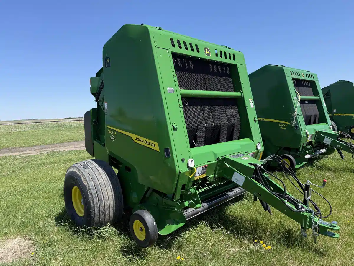 Photo de la Galerie 1 pour 2025 John Deere 561M Presse à Balle Ronde