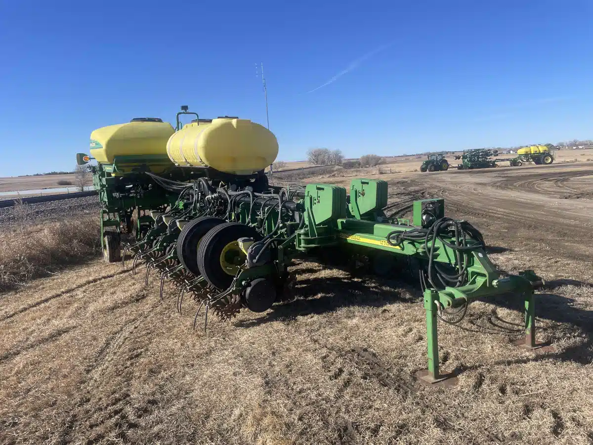 Photo de la Galerie 2 pour 2008 John Deere 1770NT CCS Planteur