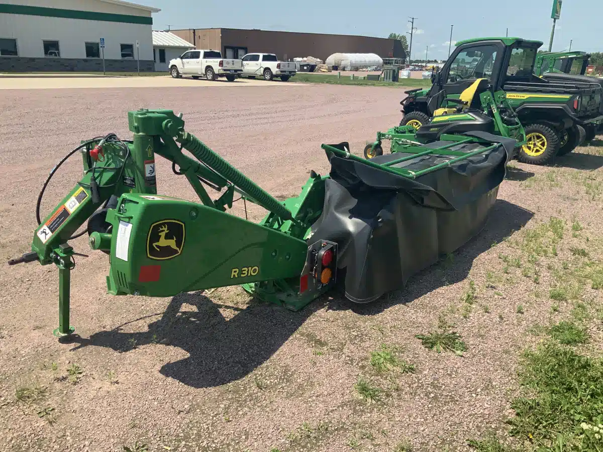 Gallery image 1 for 2025 John Deere R310 Disc Mower