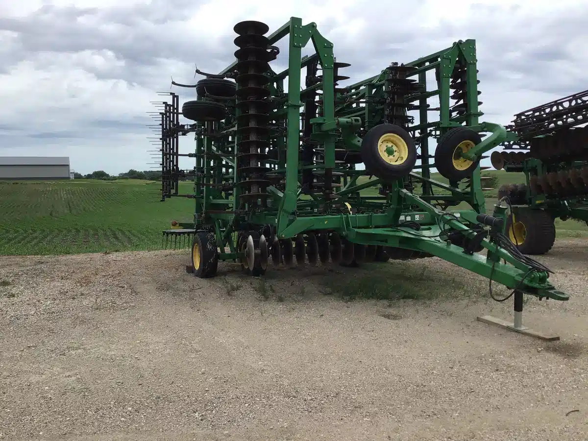 Gallery image 1 for 2007 John Deere 2310 Mulch Finisher