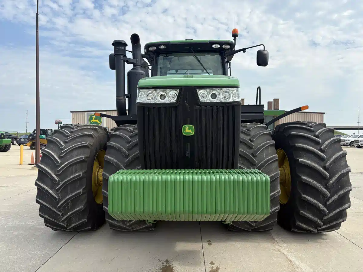 Gallery image 2 for 2012 John Deere 9560R Tractor