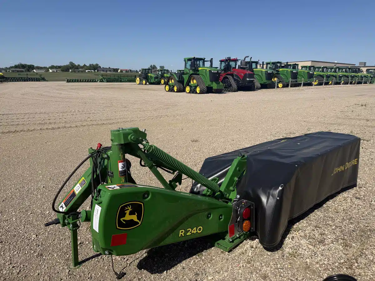 Photo de la Galerie 1 pour 2025 John Deere R240 Autre