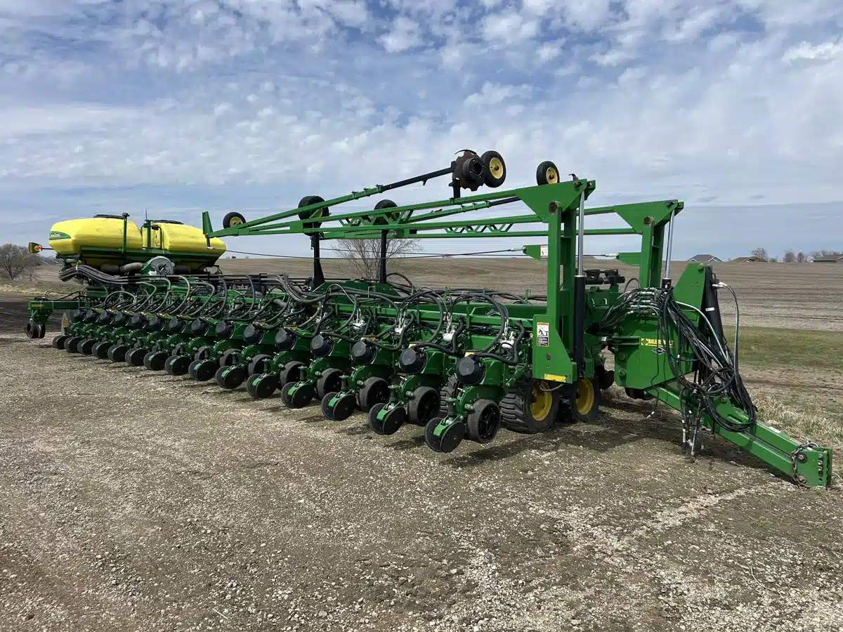 Gallery image 1 for 2014 John Deere DB90 Planter