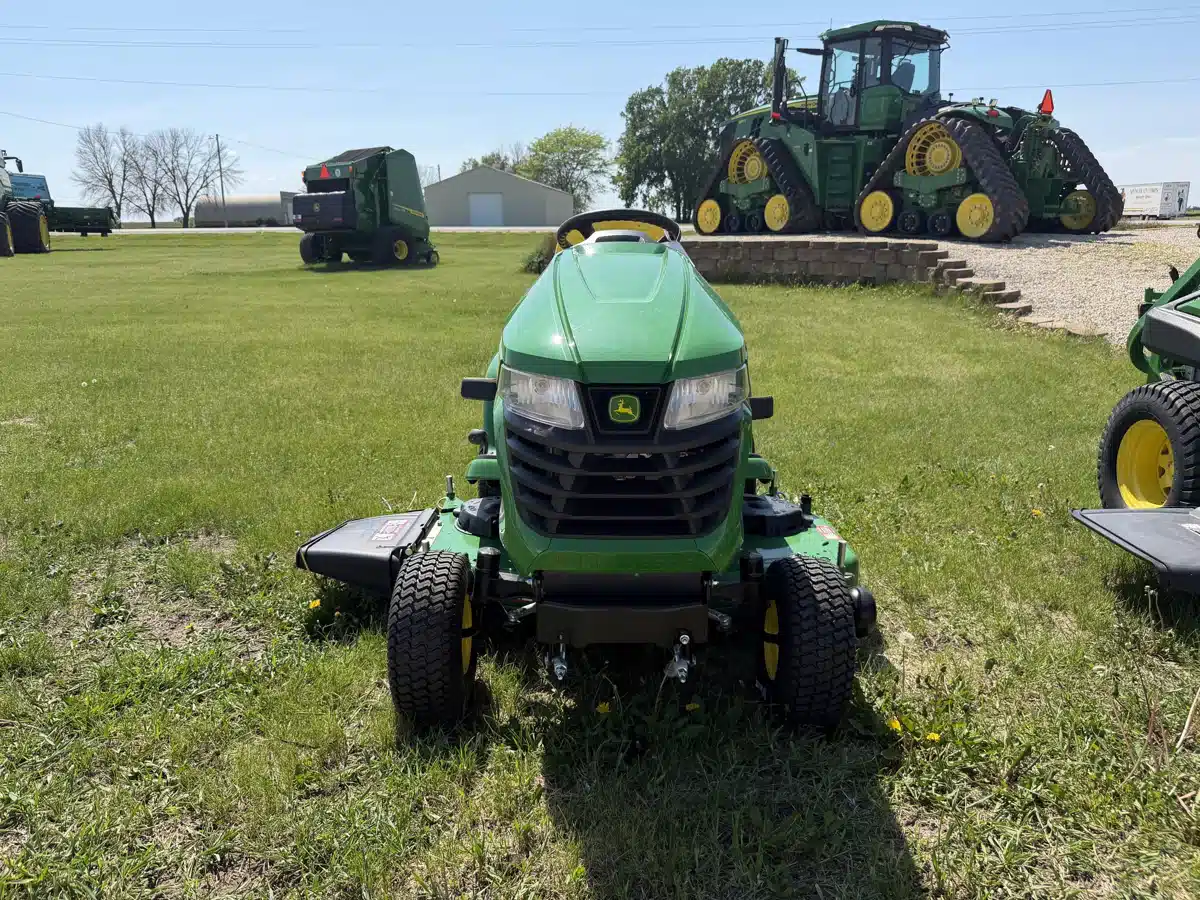 Photo de la Galerie 2 pour 2026 John Deere X350 Tracteur à pelouse
