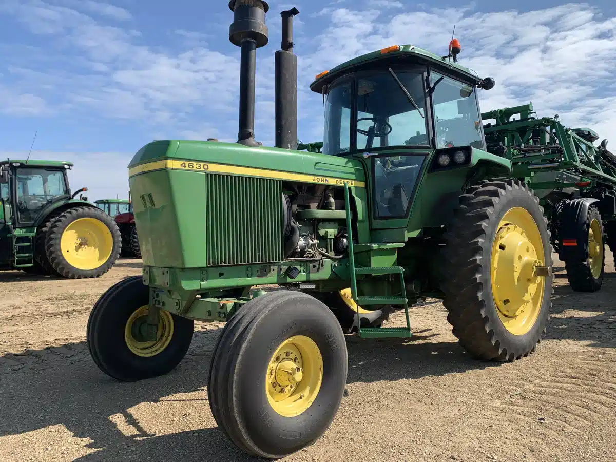Photo de la Galerie 1 pour 1974 John Deere 4630 Tracteur