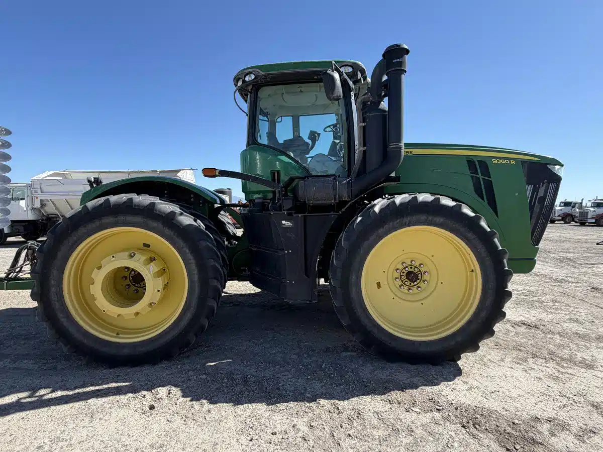 Photo de la Galerie 2 pour 2014 John Deere 9360R Tracteur