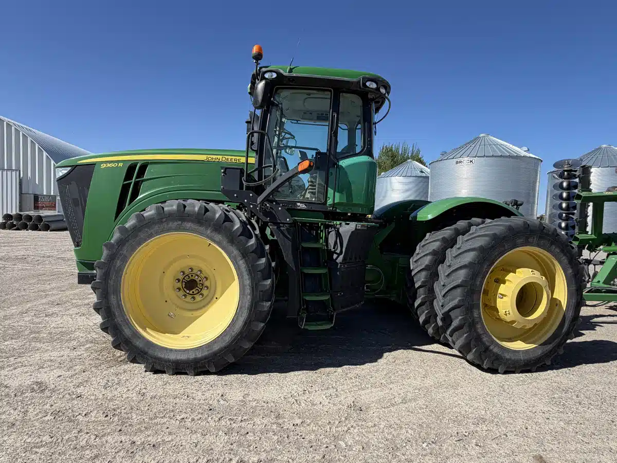 Photo de la Galerie 1 pour 2014 John Deere 9360R Tracteur