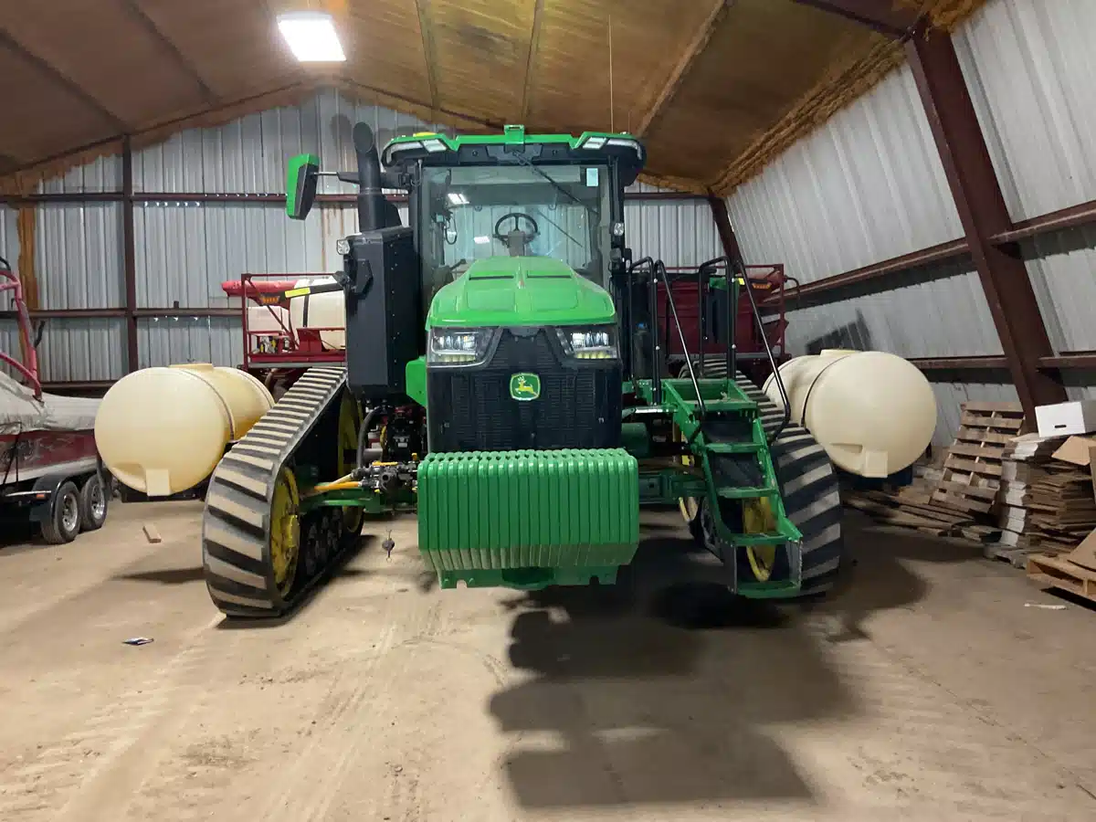 Gallery image 2 for 2023 John Deere 8RT 370 Tractor