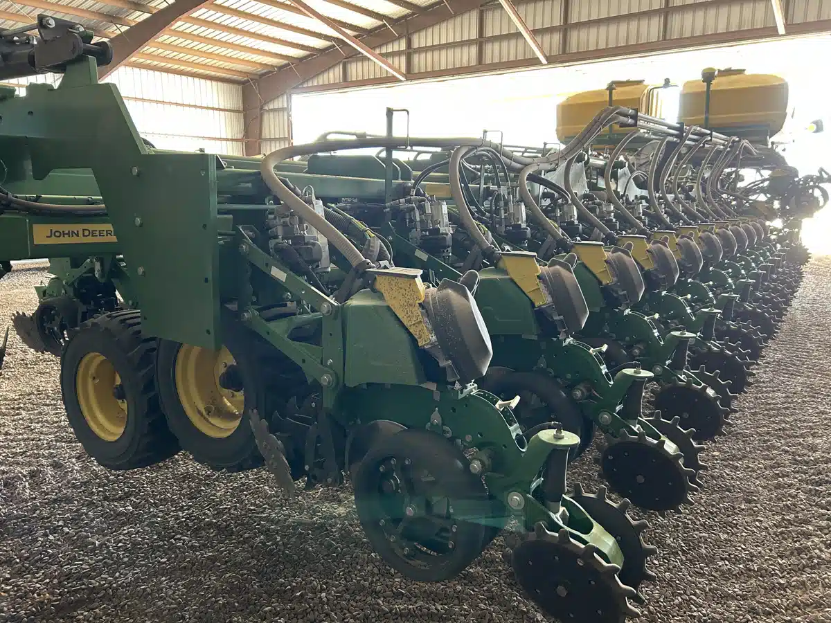 Photo de la Galerie 2 pour 2026 John Deere DB80 Planteur