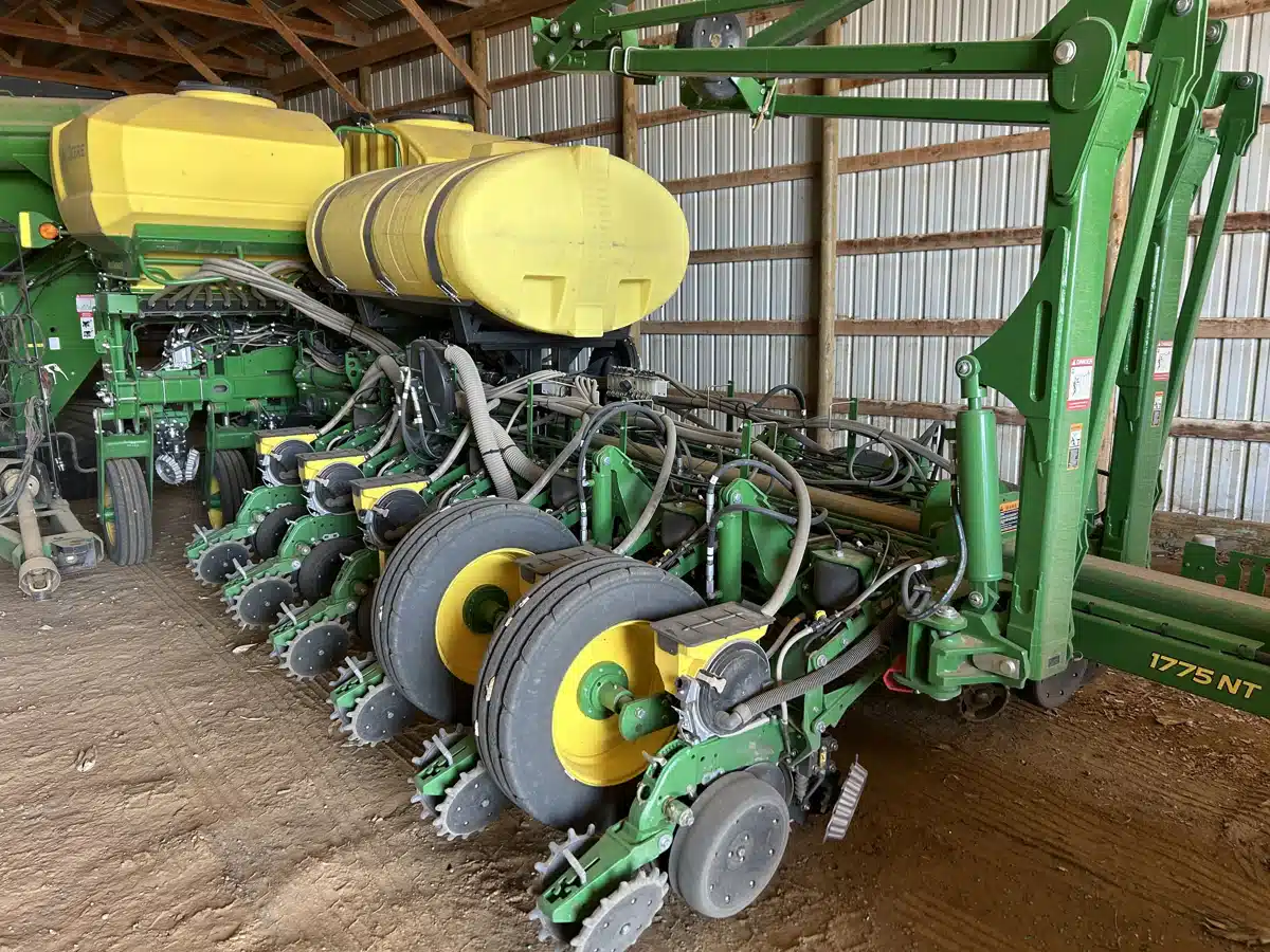 Photo de la Galerie 1 pour 2024 John Deere 1775NT Planteur
