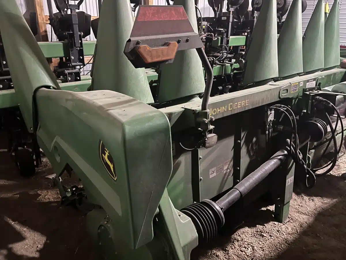Gallery image 2 for 2023 John Deere C8R Header - Row Crop