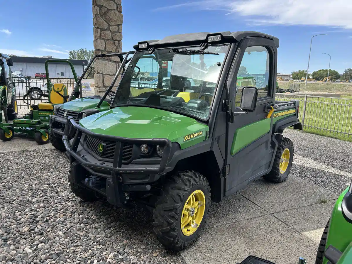 Gallery image 1 for 2018 John Deere XUV 835M Utility Vehicle
