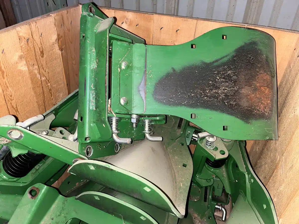 Photo de la Galerie 2 pour 2023 John Deere BXE11362 Accessoires