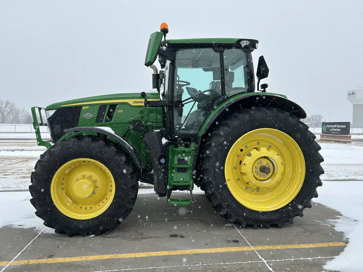 Gallery image 1 for 2024 John Deere 6R 175 Tractor