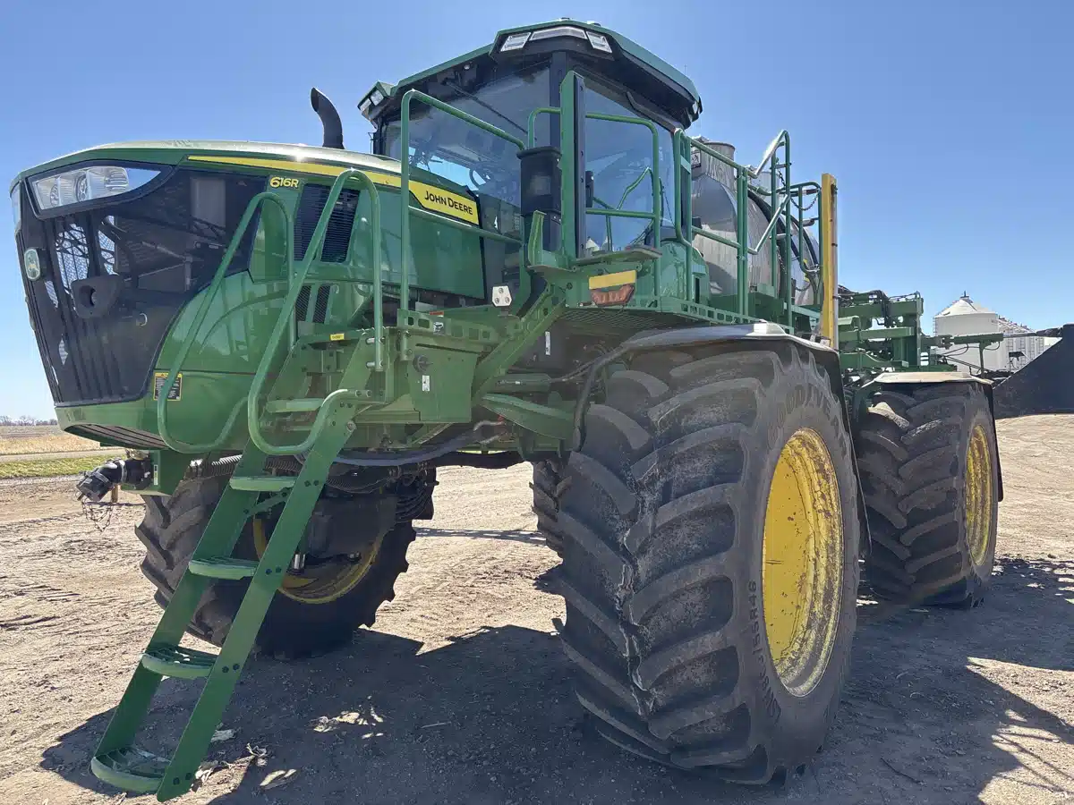 Gallery image 2 for 2024 John Deere 616R Sprayer - Self Propelled