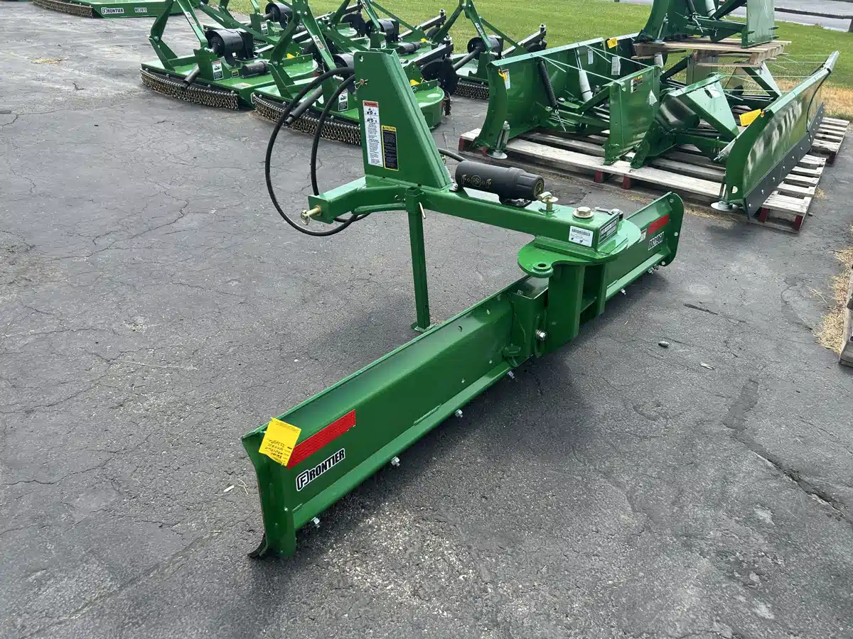 Gallery image 2 for 2026 Frontier RB2196H Blade