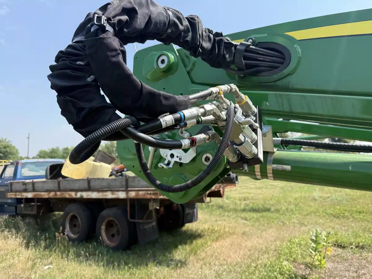 Gallery image 2 for 2026 John Deere 660R Front End Loader