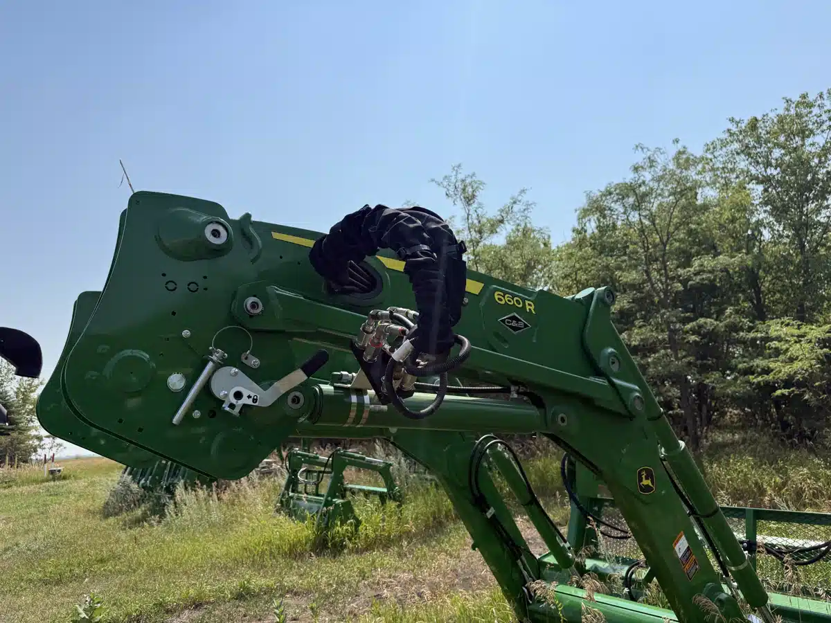 Gallery image 1 for 2026 John Deere 660R Front End Loader