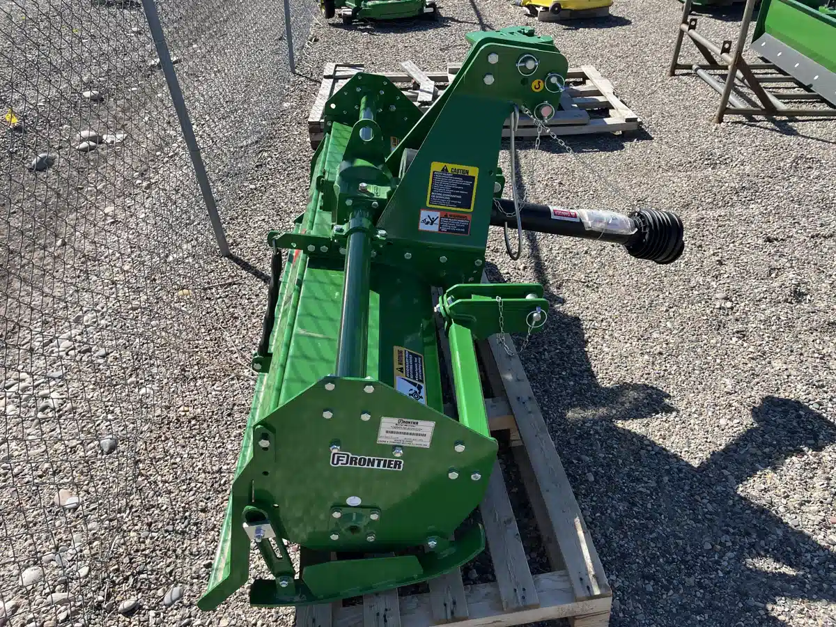 Photo de la Galerie 1 pour 2025 Frontier 65" Rotary Tiller Motoculteur