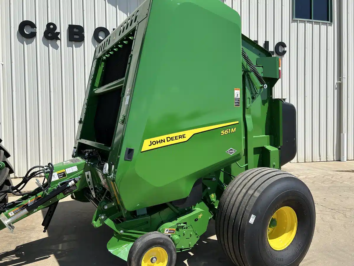 Photo de la Galerie 2 pour 2026 John Deere 561M Presse à Balle Ronde