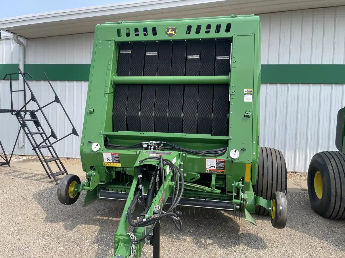 Gallery image 2 for 2026 John Deere 561M Round Baler