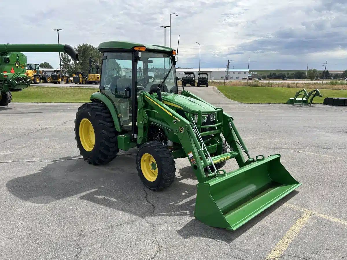 Gallery image 1 for 2026 John Deere 4052R Tractor