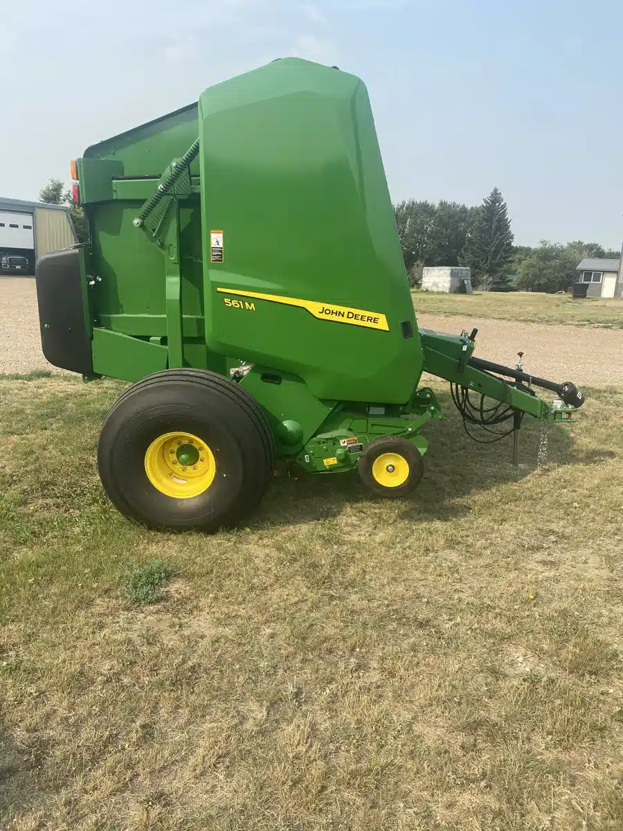Photo de la Galerie 2 pour 2026 John Deere 561M Presse à Balle Ronde