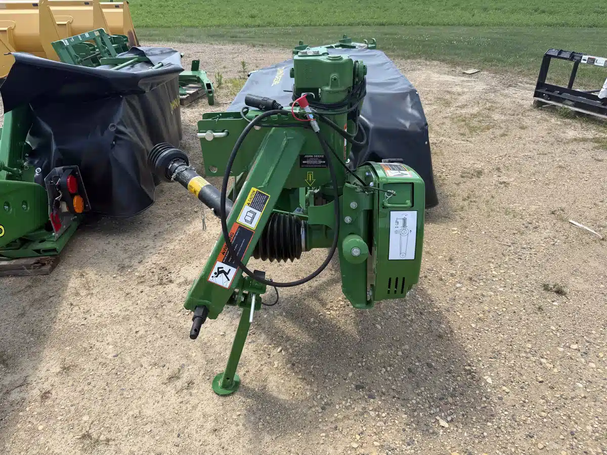 Photo de la Galerie 2 pour 2025 John Deere R240 Autre