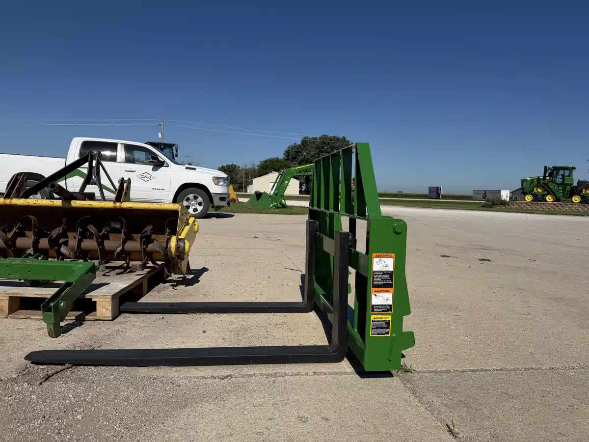 Gallery image 2 for 2025 Frontier AP12D Tractor
