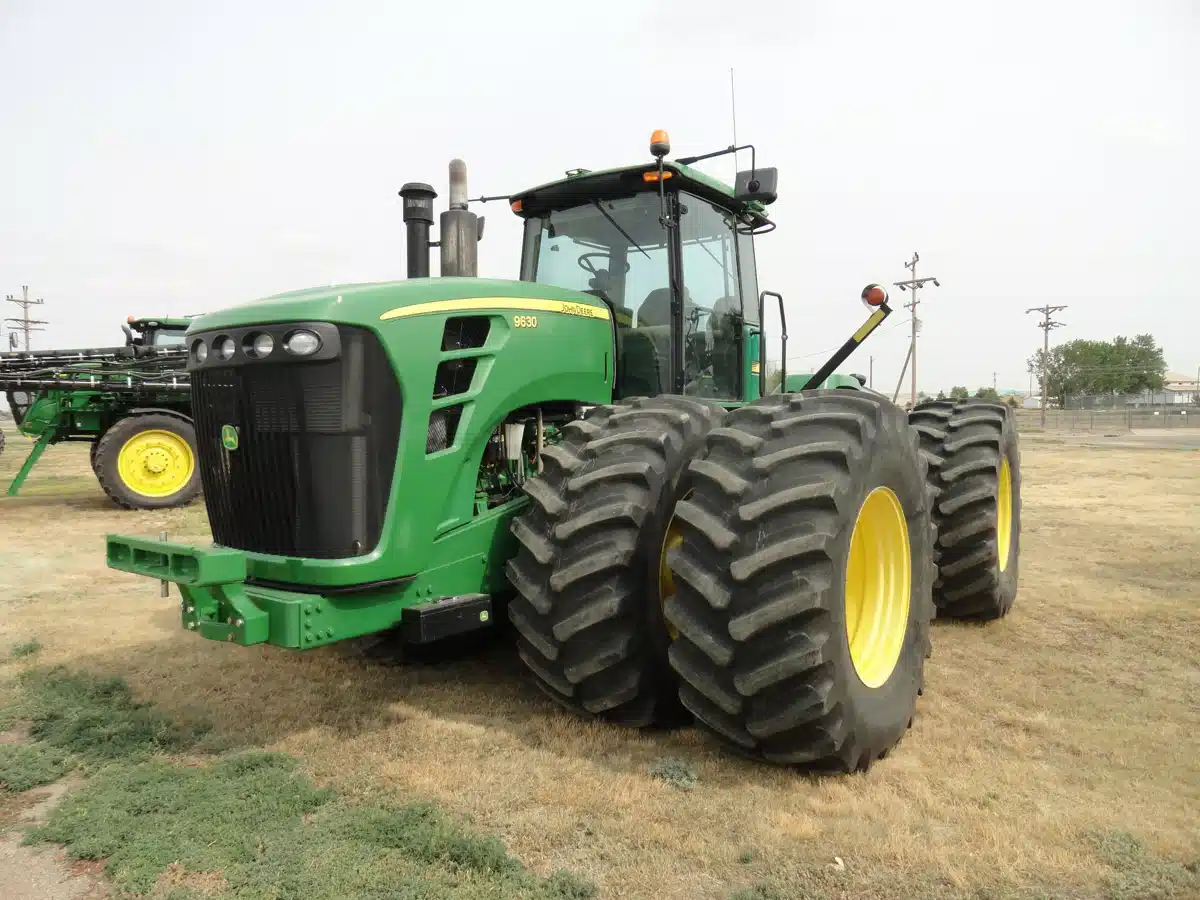 Photo de la Galerie 1 pour 2009 John Deere 9630 Tracteur