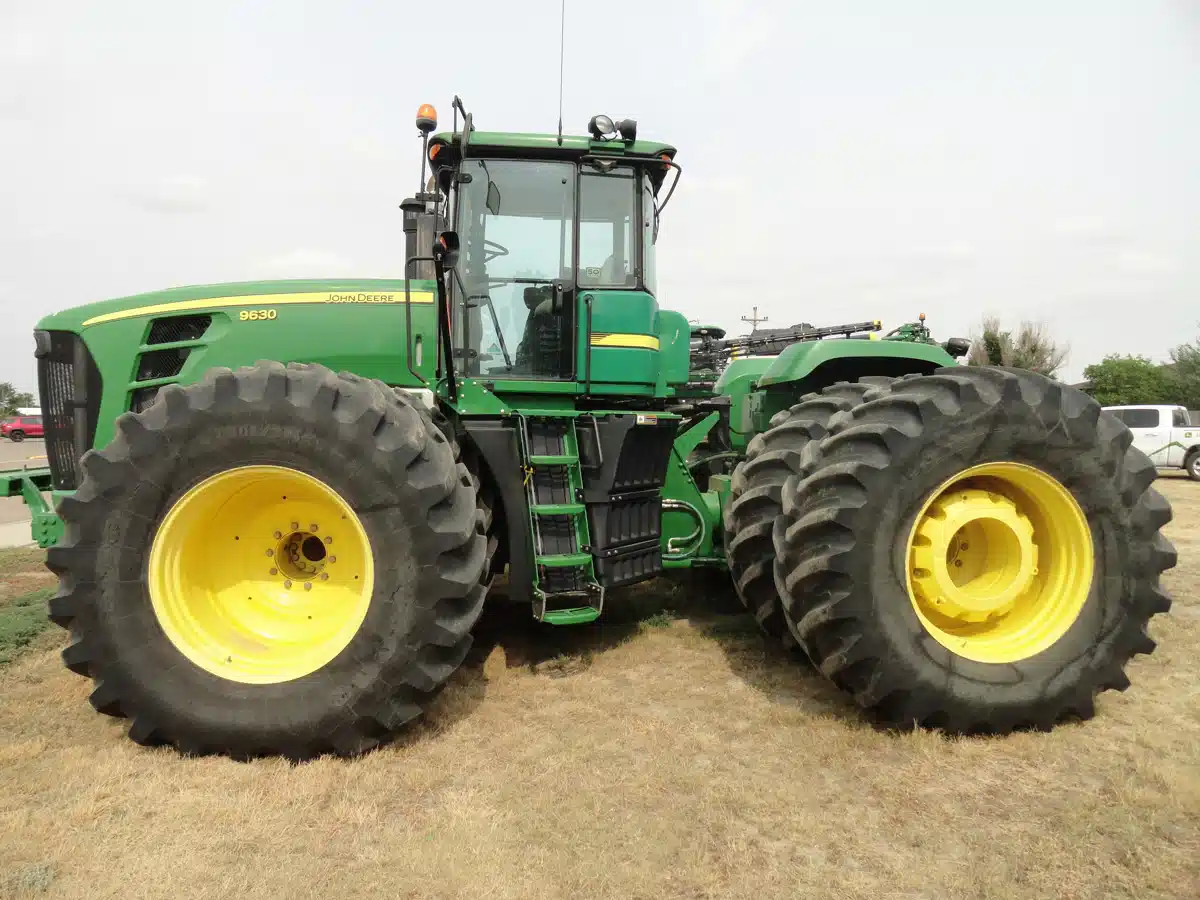 Photo de la Galerie 2 pour 2009 John Deere 9630 Tracteur